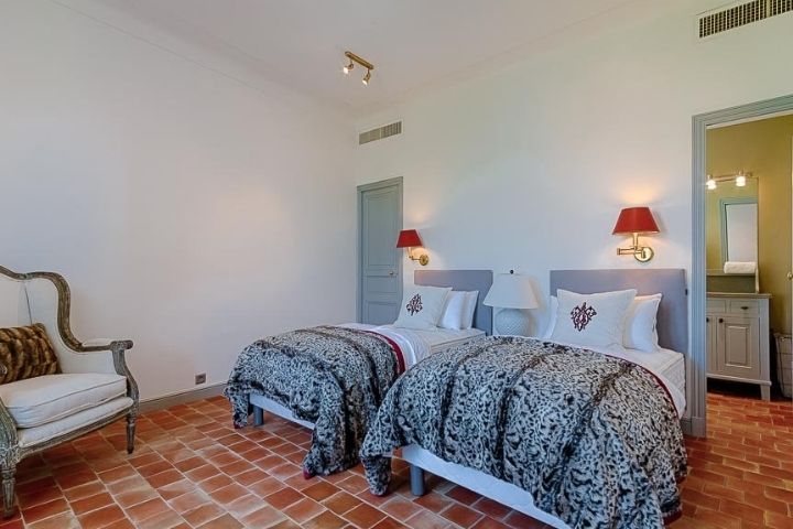 4 Bedroom holiday villa Juan Les Pins French Villa Management