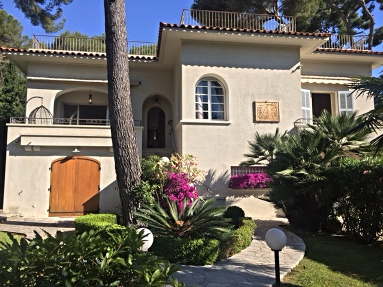 Cap D'antibes Holiday Villa Rental French Villa Management